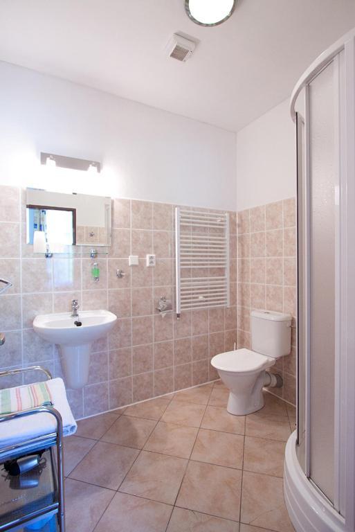 Rodinny Penzion U Wolfu Chrastava Kamer foto